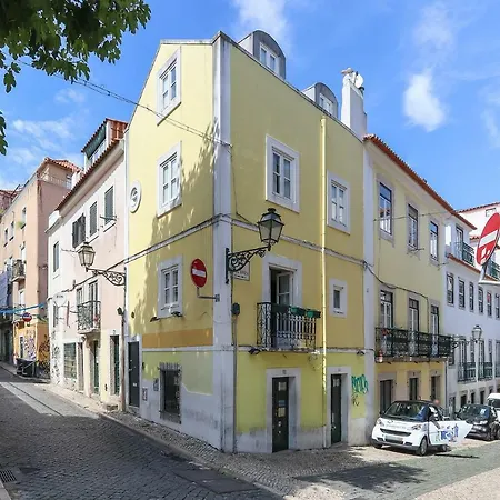 Tailor Made Flat In Bairro Alto Апартаменти *