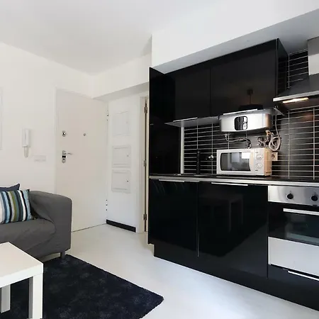 Tailor Made Flat In Bairro Alto *