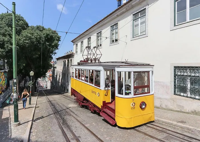 Tailor Made Flat In Bairro Alto *